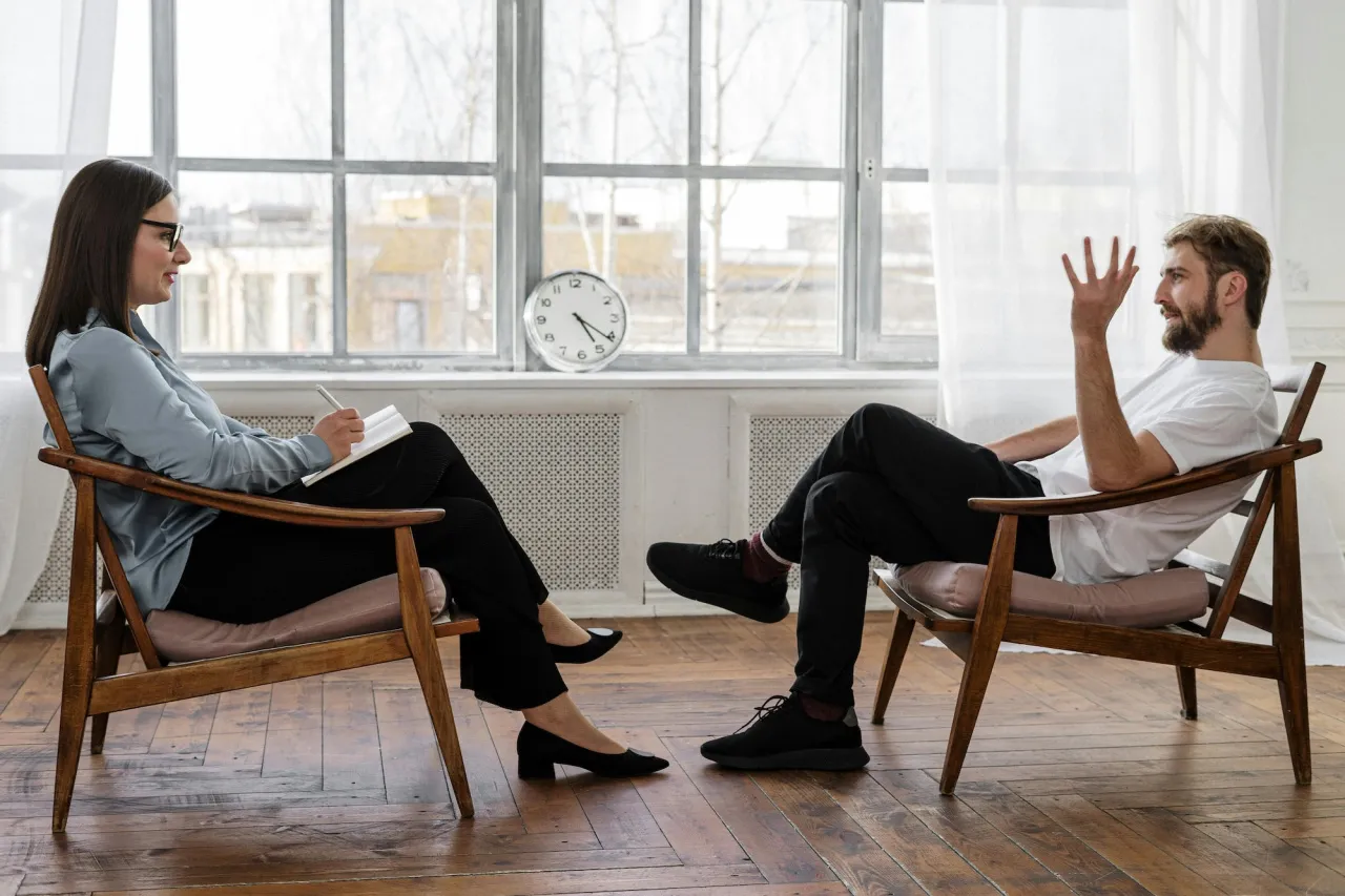 Why Weekly Status Meetings Fail (And What to Do Instead)